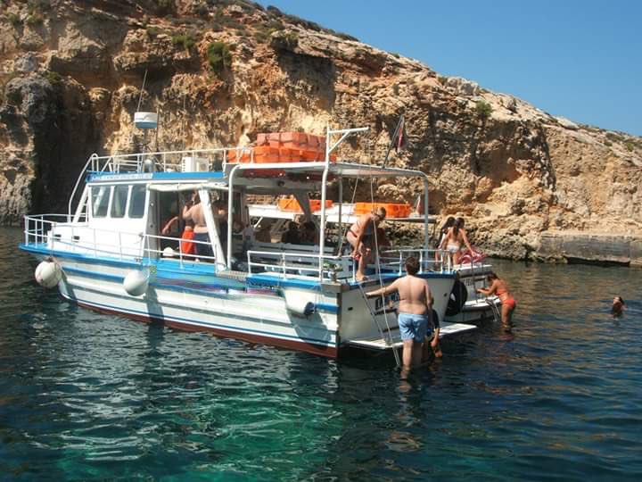 Lucky <small><br/ > Full Day €890 <br/ > Capacity 25 </small> - Image 4