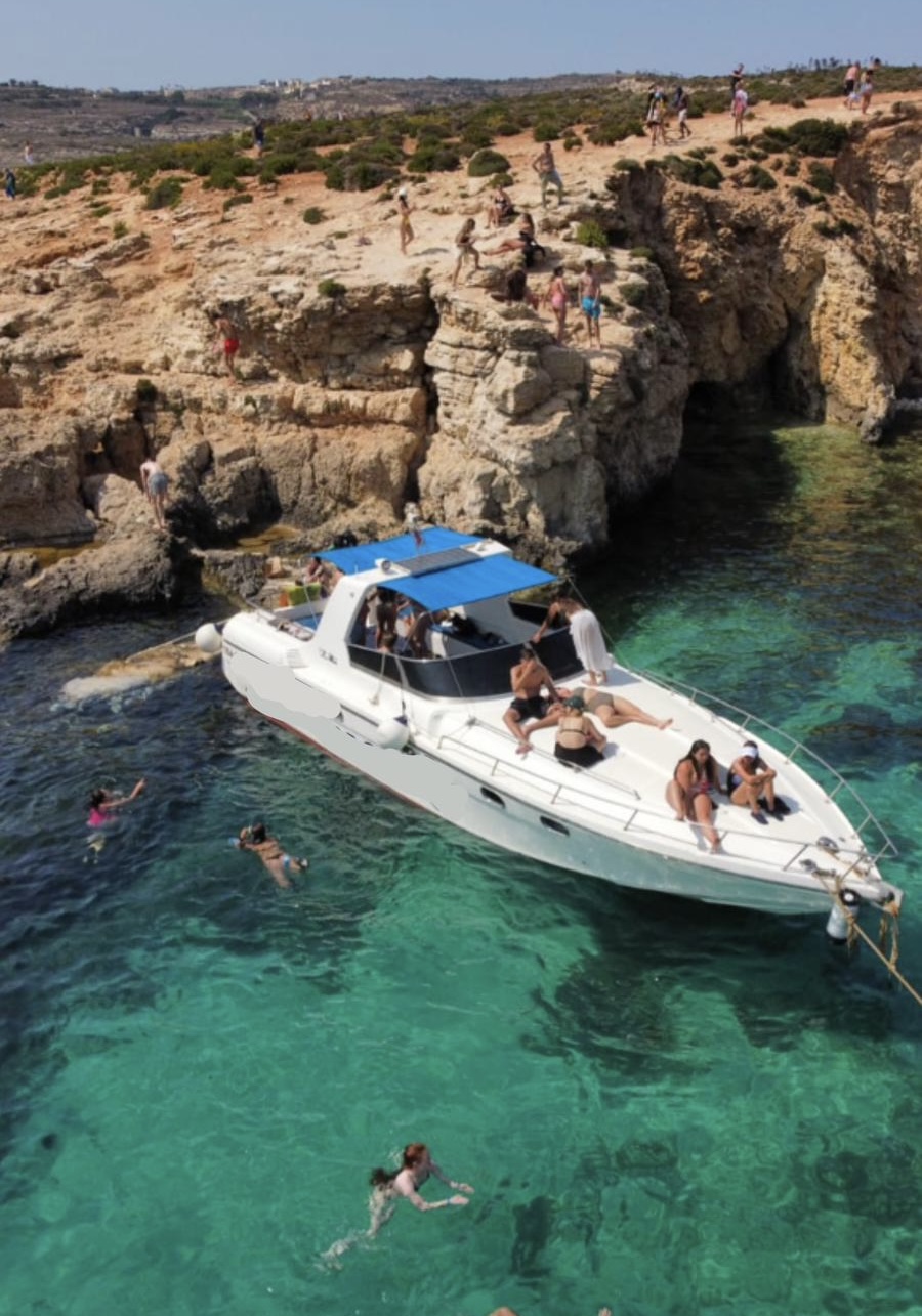 Tullio 41 <small><br/ > Full Day 890 <br/ > Capacity 16 </small>