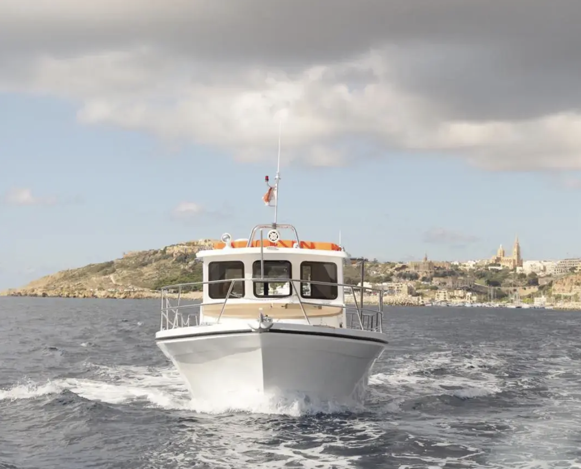 Cruiser 7 <small><br/ > Full Day €850 <br/ > Capacity 22 </small> - Image 3